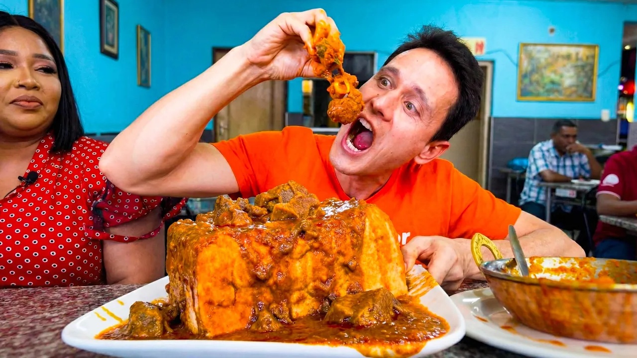 They hollow out a loaf of bread... then fill the entire thing with curry