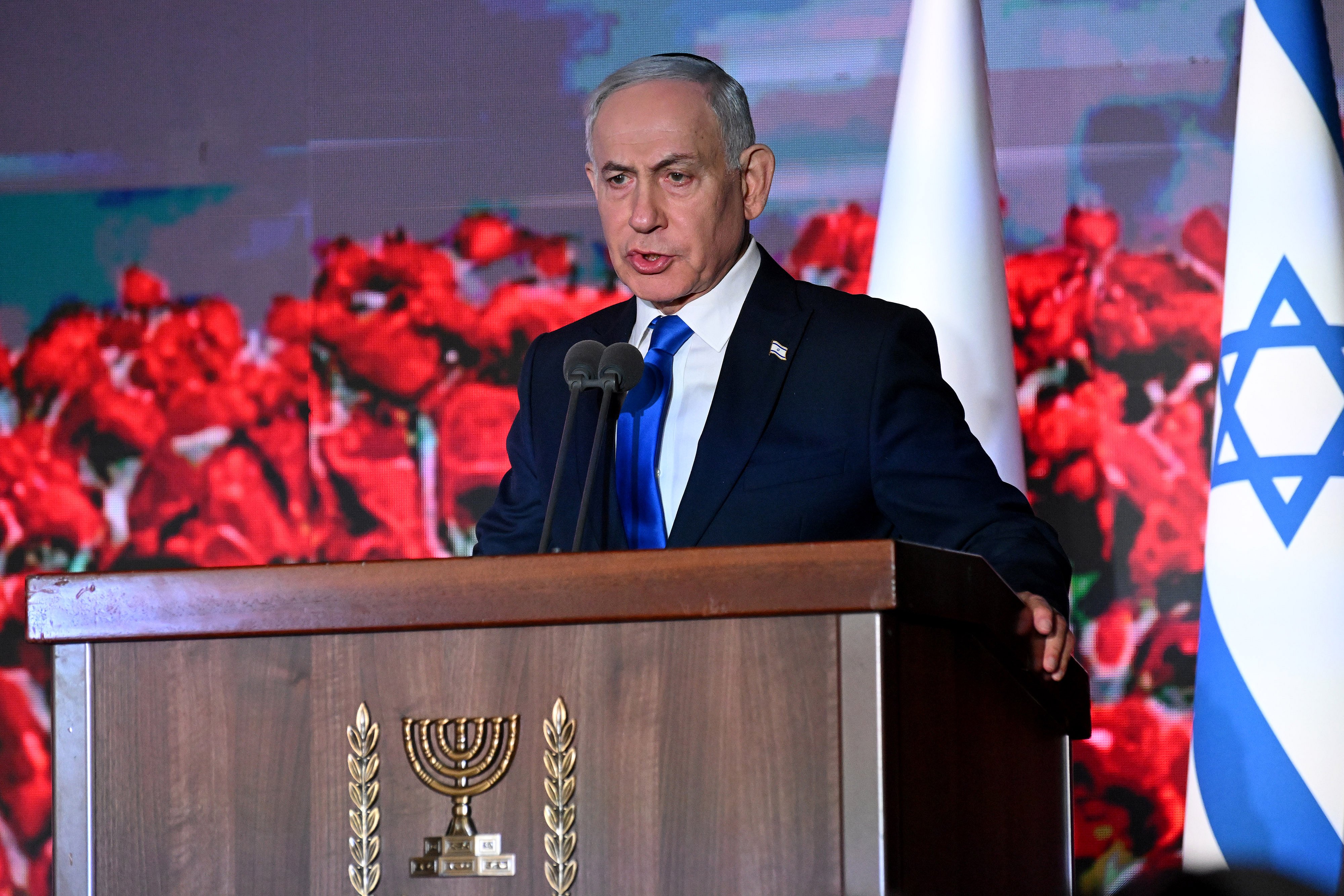 Netanyahu invites Brazil presidential candidate Flavio Bolsonaro to Israel