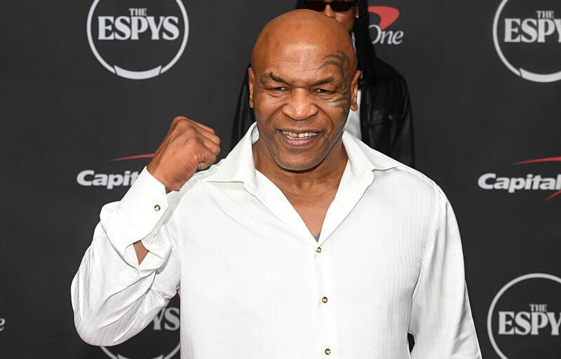 Mike Tyson a remis une lettre de P Diddy, actuellement incarcéré, à ...