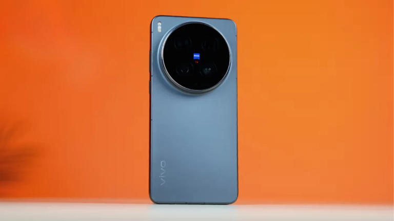 Vivo X300 Ultra available with over Rs 16,000 discount on Amazon Great ...