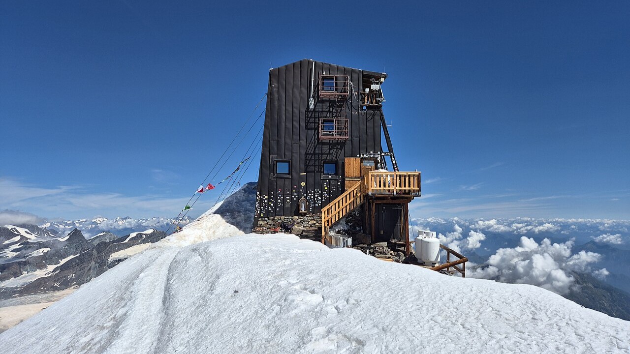 Italy’s highest mountain refuges: sleeping above 4,000 metres