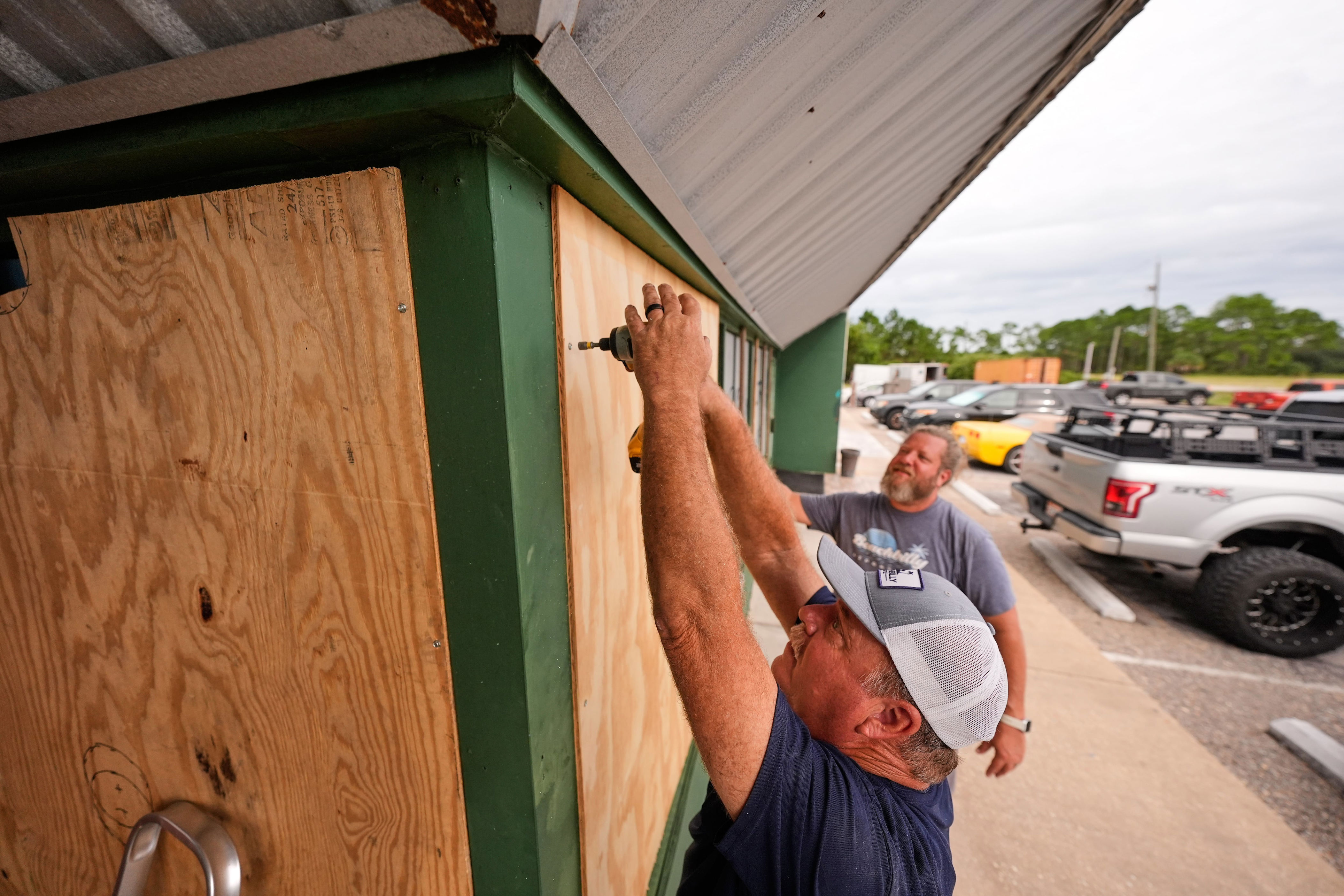 Hurricane Isaias: Governor Ron DeSantis issues updates on Florida’s ...