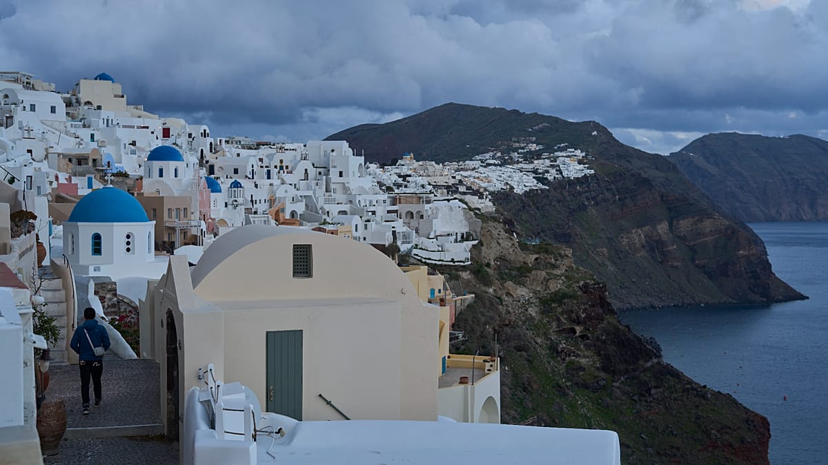 Santorini más allá de los atardeceres, una isla para saborear y descubrir