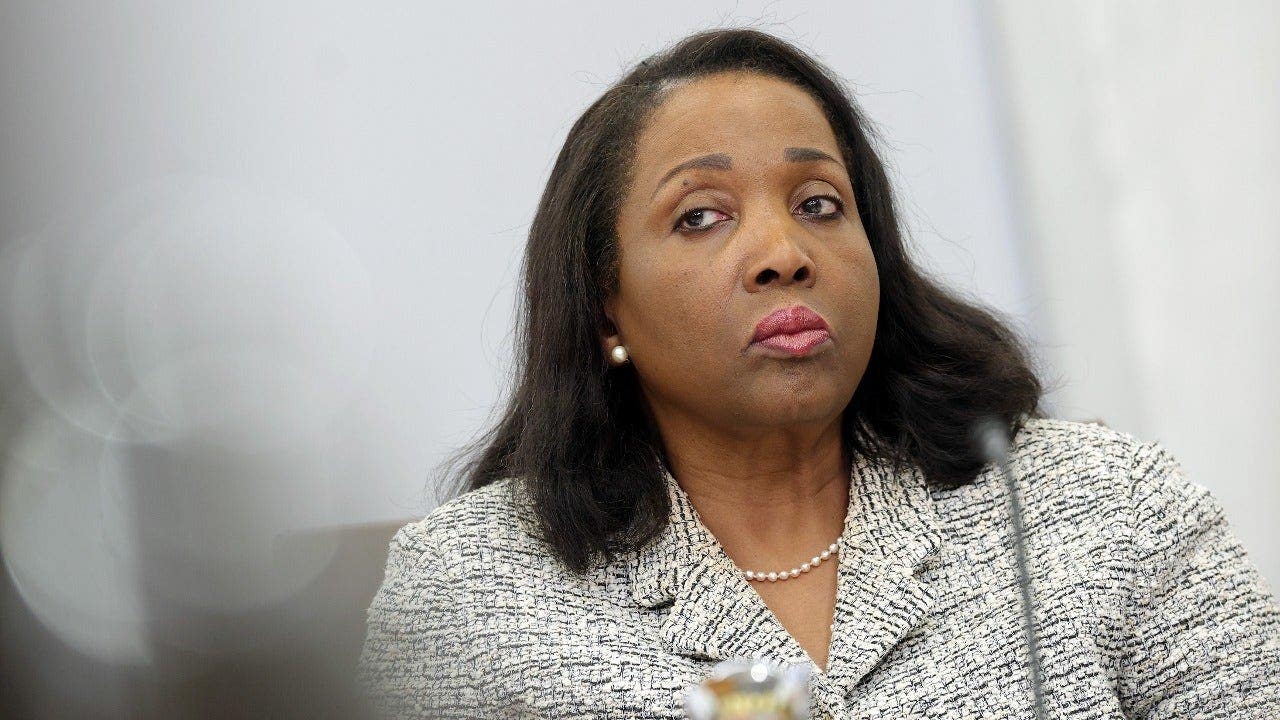 Trump sets up committee to investigate Fed Governor Lisa Cook over ...