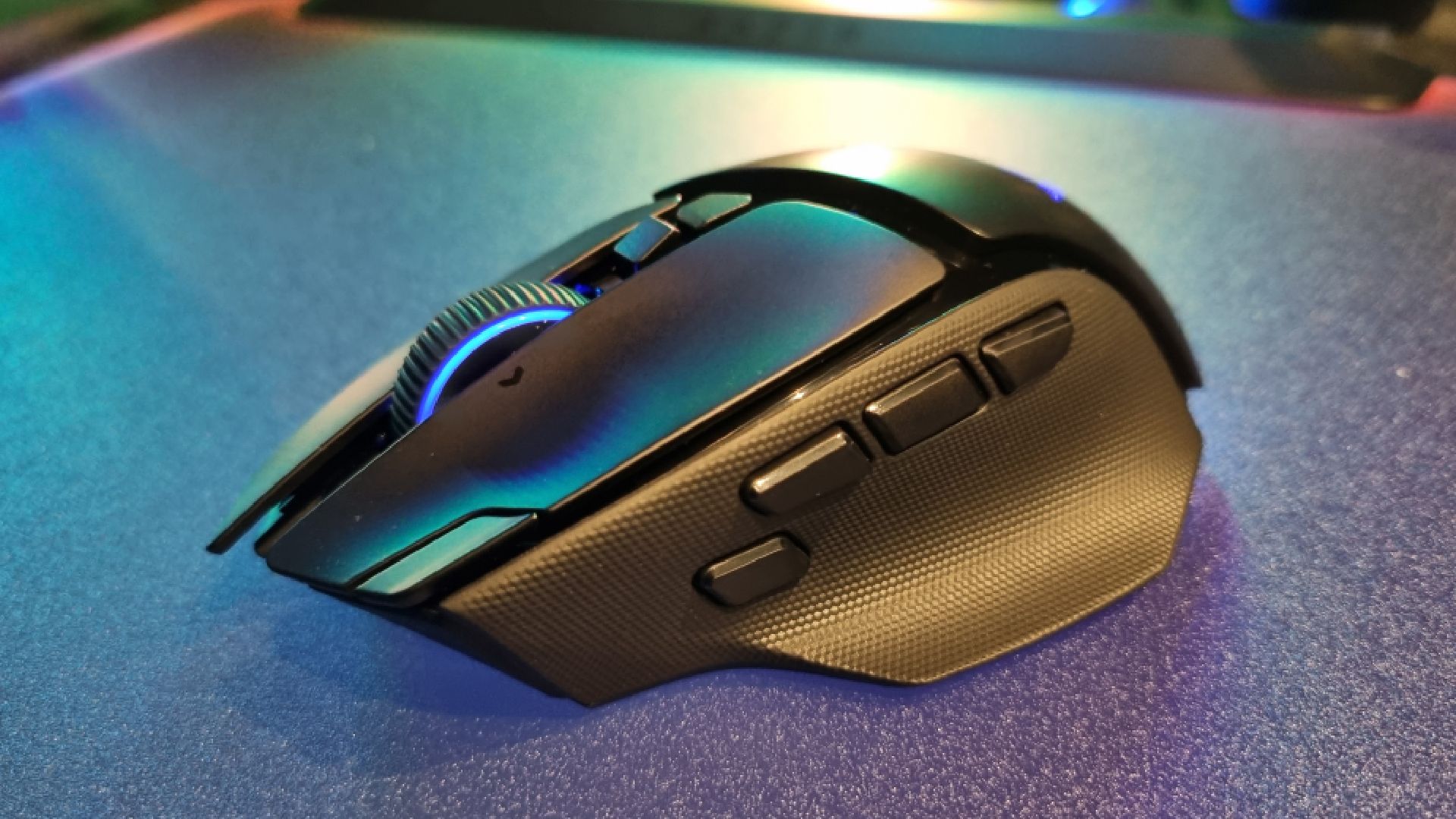 Razer's new gaming mouse can execute perfect 180 degree turns at the ...