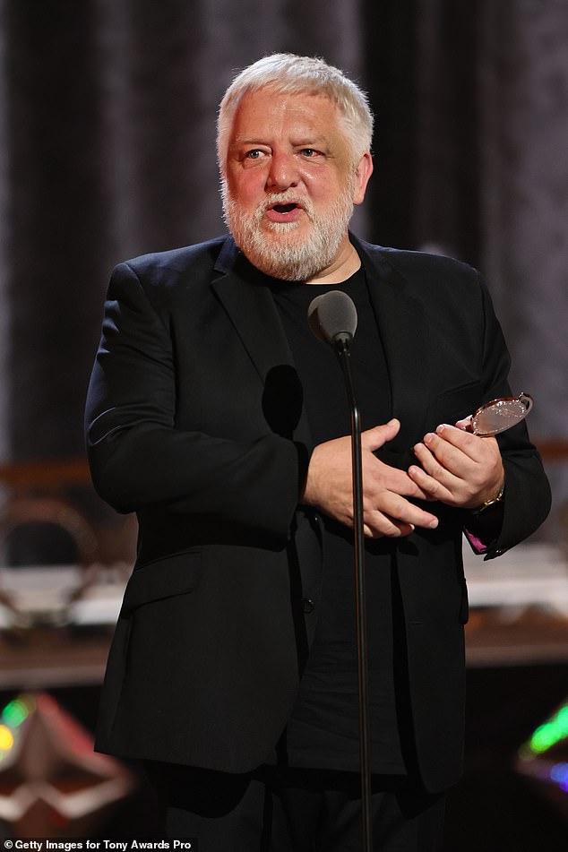 Sir Simon Russell Beale reveals his latest hospital scan showed nothing ...