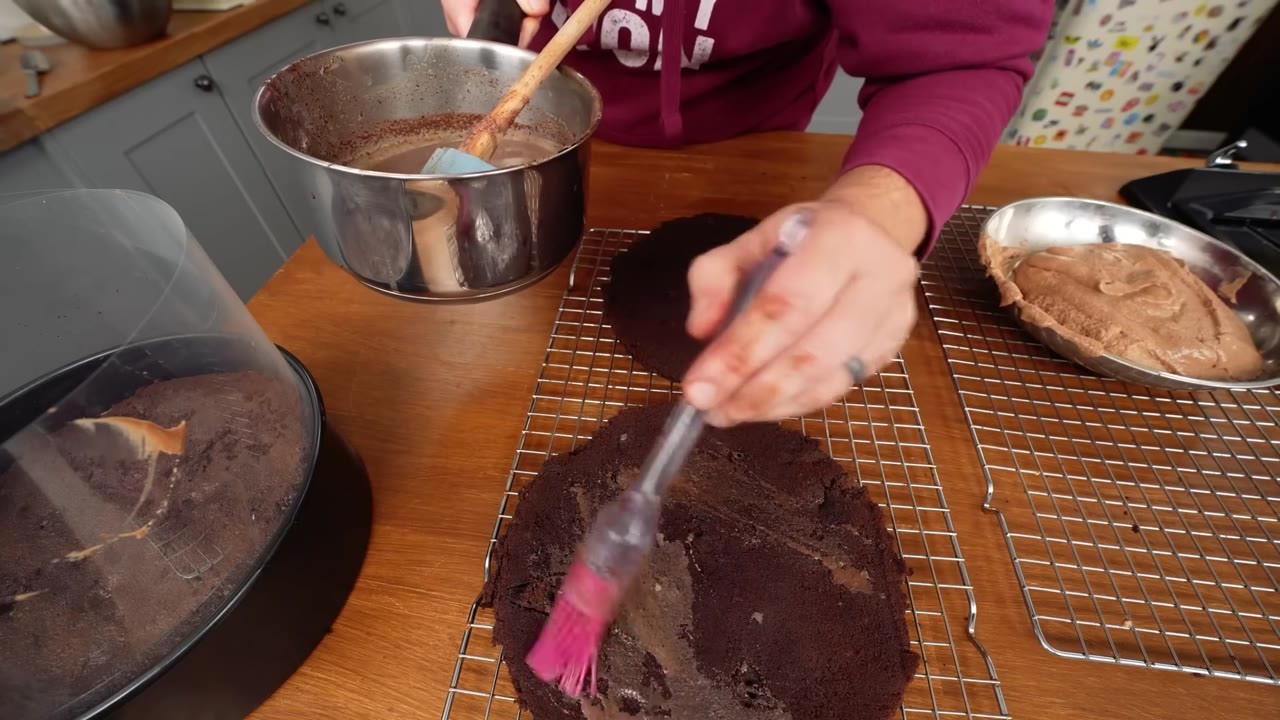 This 150-hour chocolate cake was so rich it tasted like a brownie ...