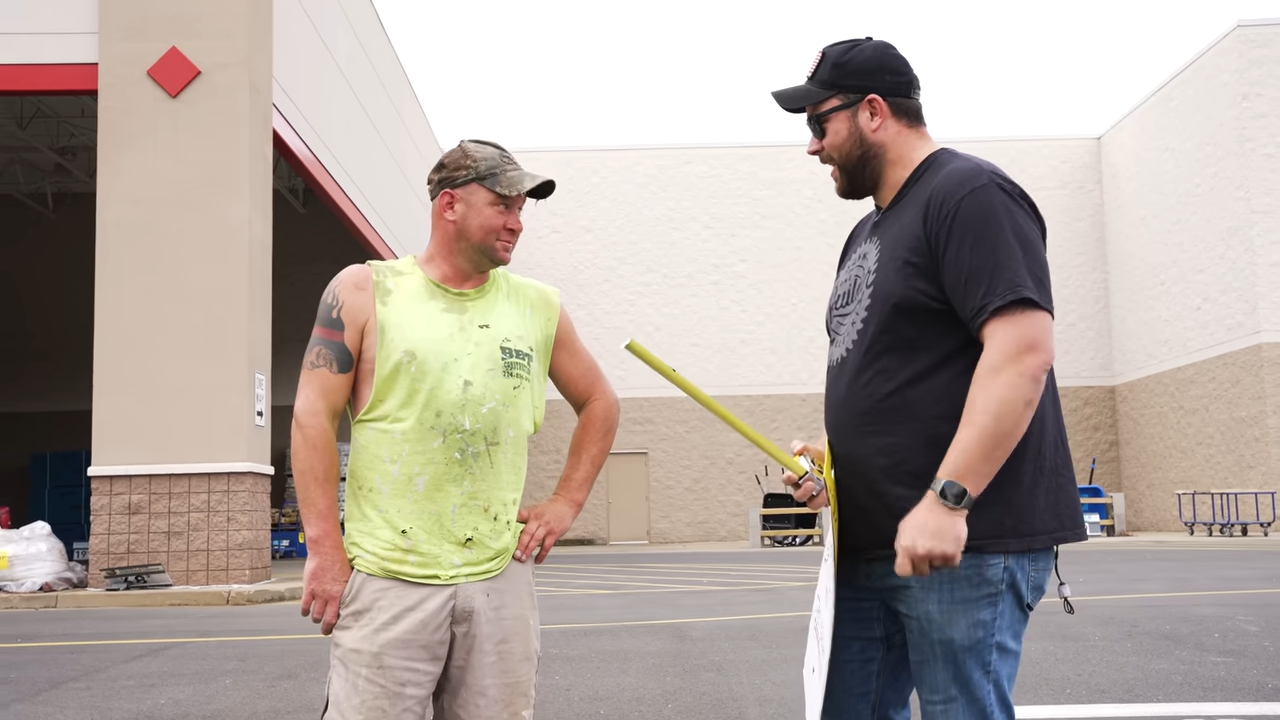 $100 cash. Five seconds. One tape measure. Americans were not ready.