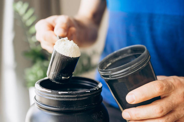 Creatine may help build muscle without any exercise, experts say