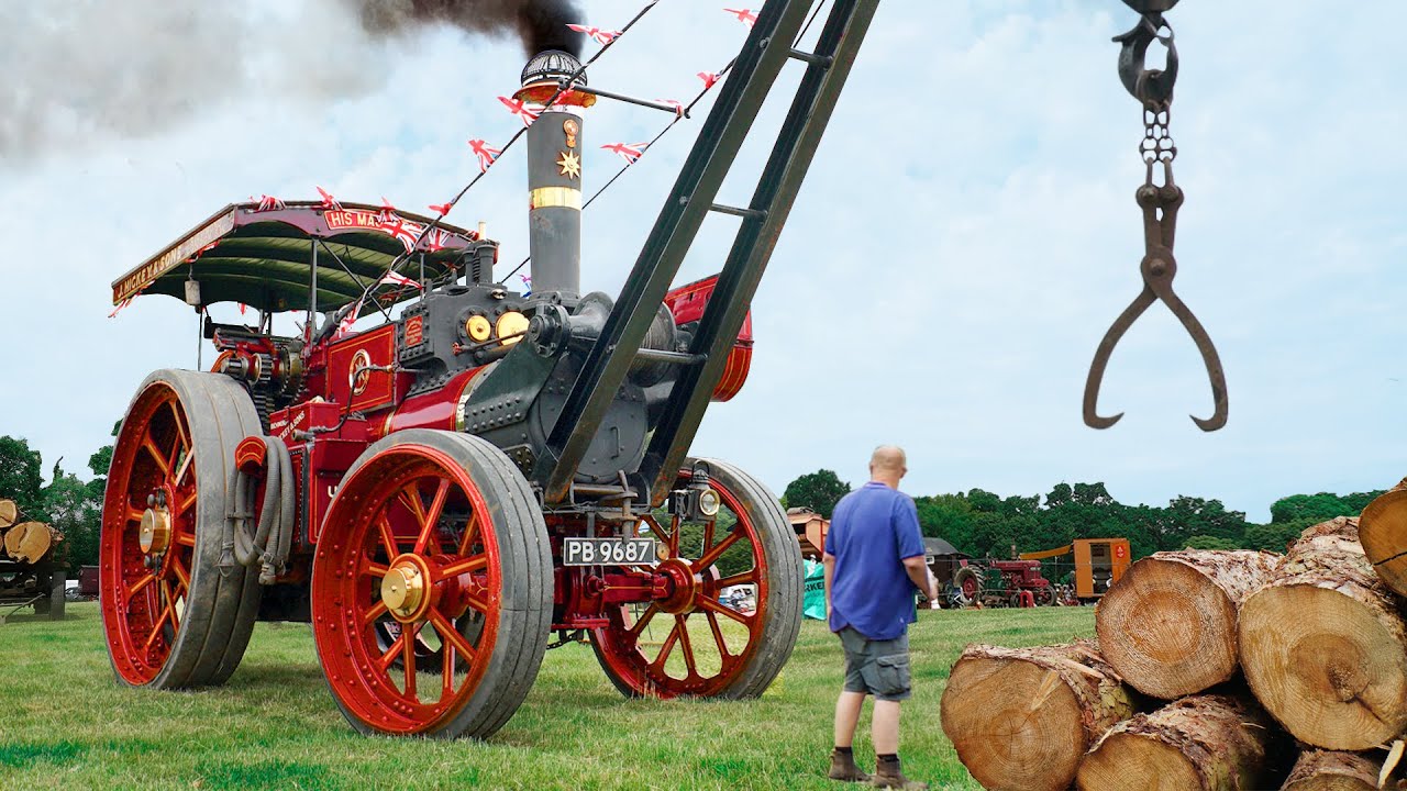 These gigantic steam tractors are a sight to behold