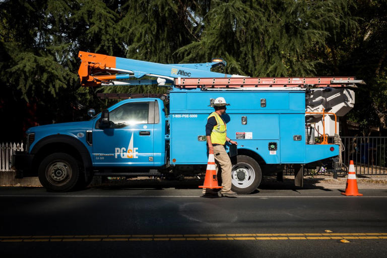 PG&E warns of possible power shutoffs in 17 California counties this ...