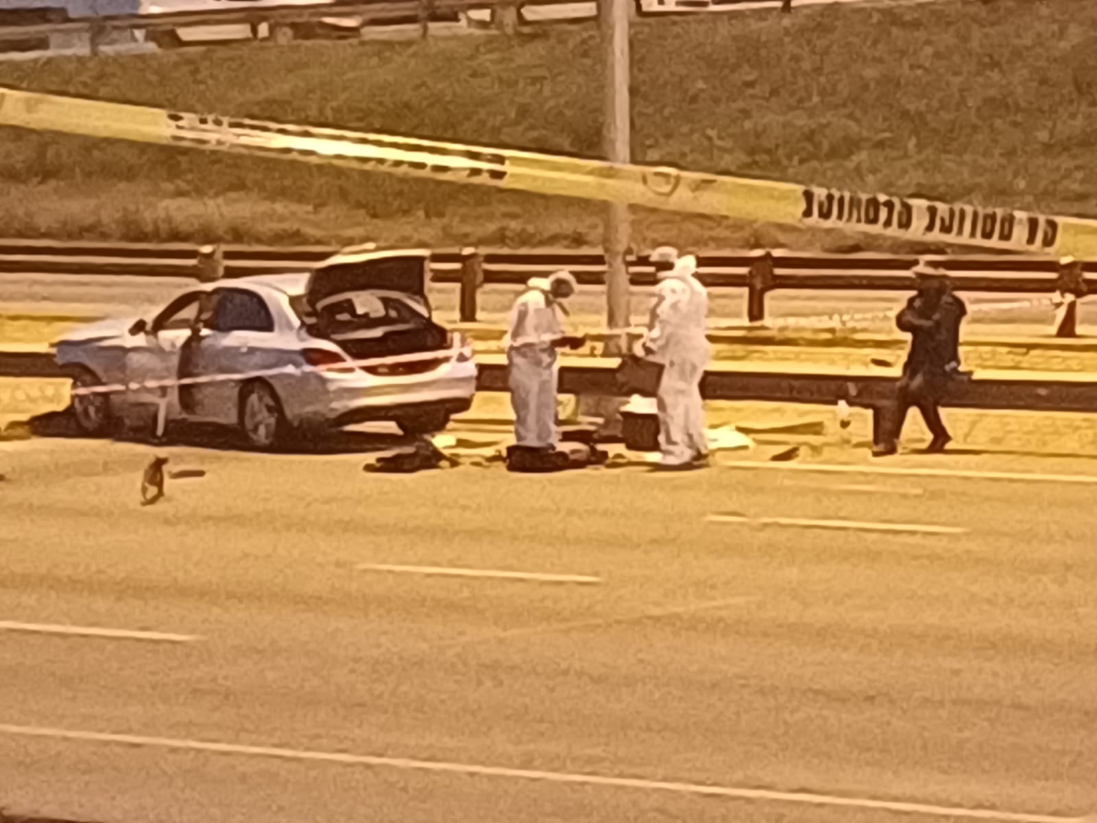 Three civilians injured as suspected CIT robbers crash on N12