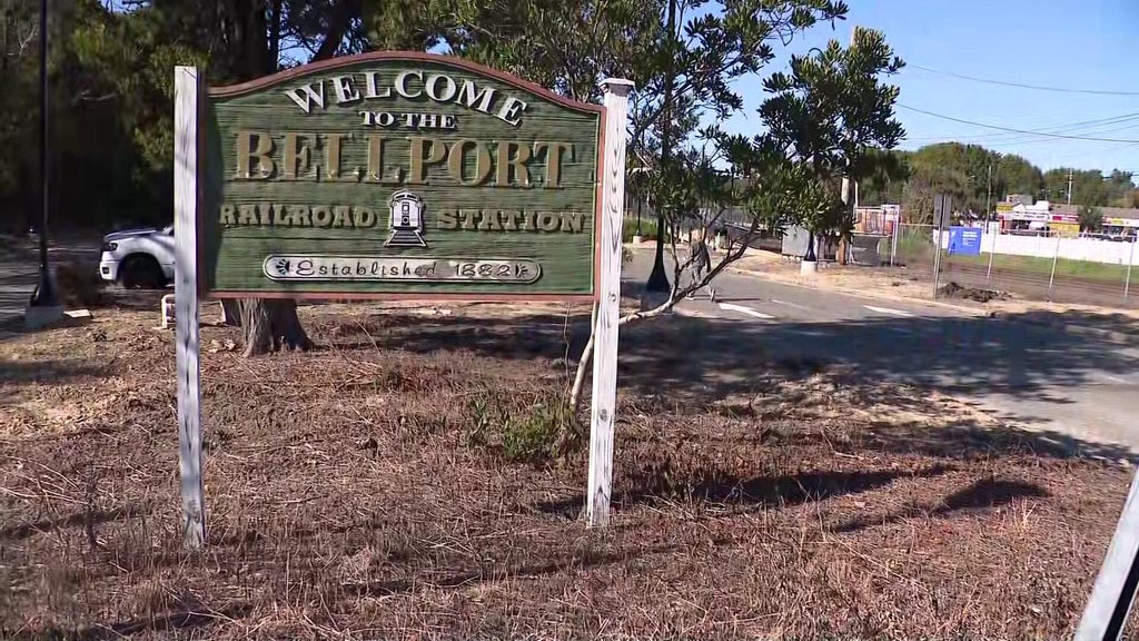 LIRR Bellport station shooting leaves man injured, police say