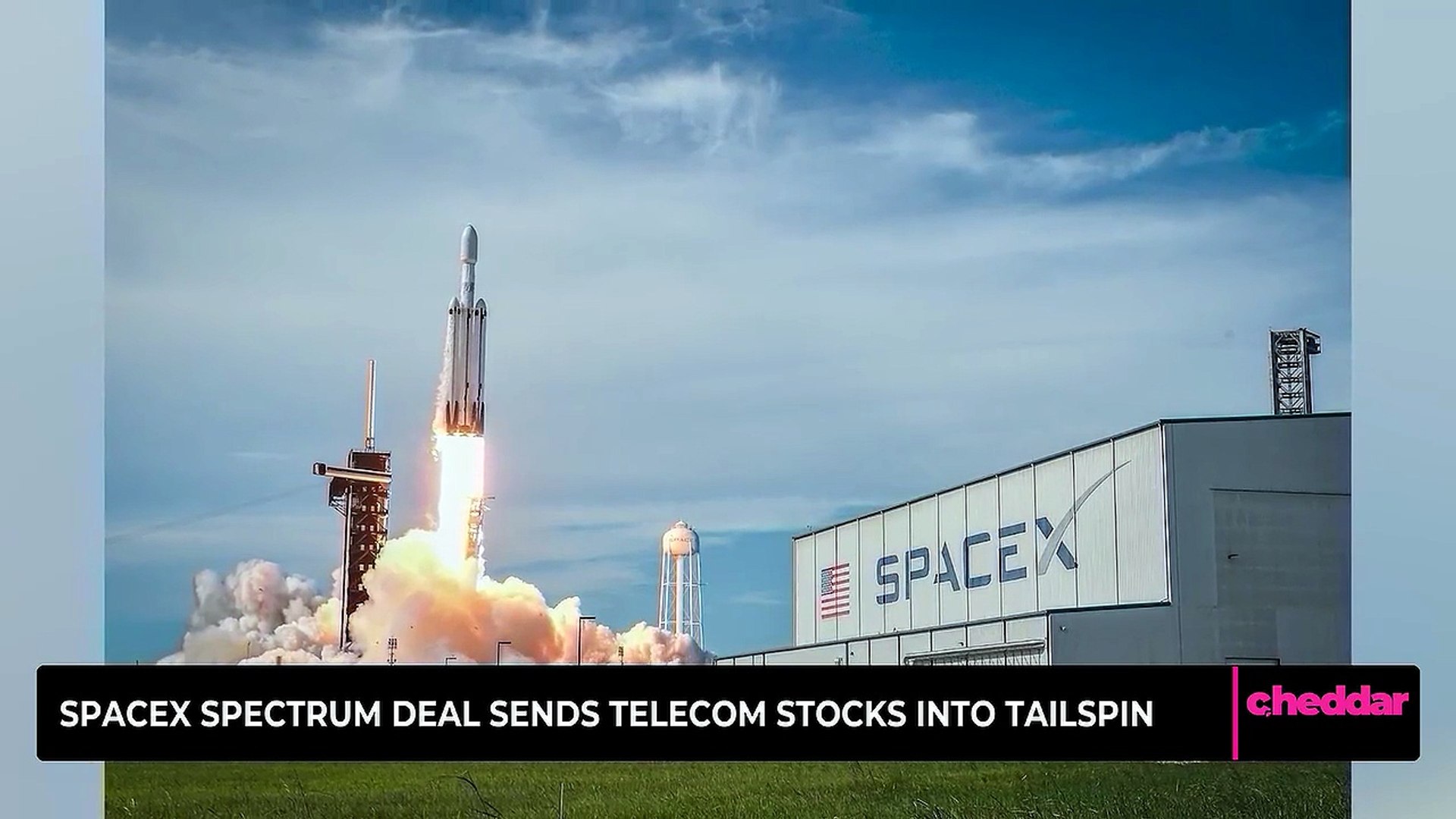 SpaceX spectrum deal sends telecom stocks into tailspin