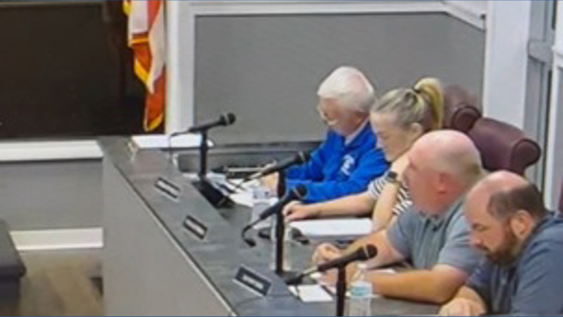 Rossford council member flips vote after text exchange with husband