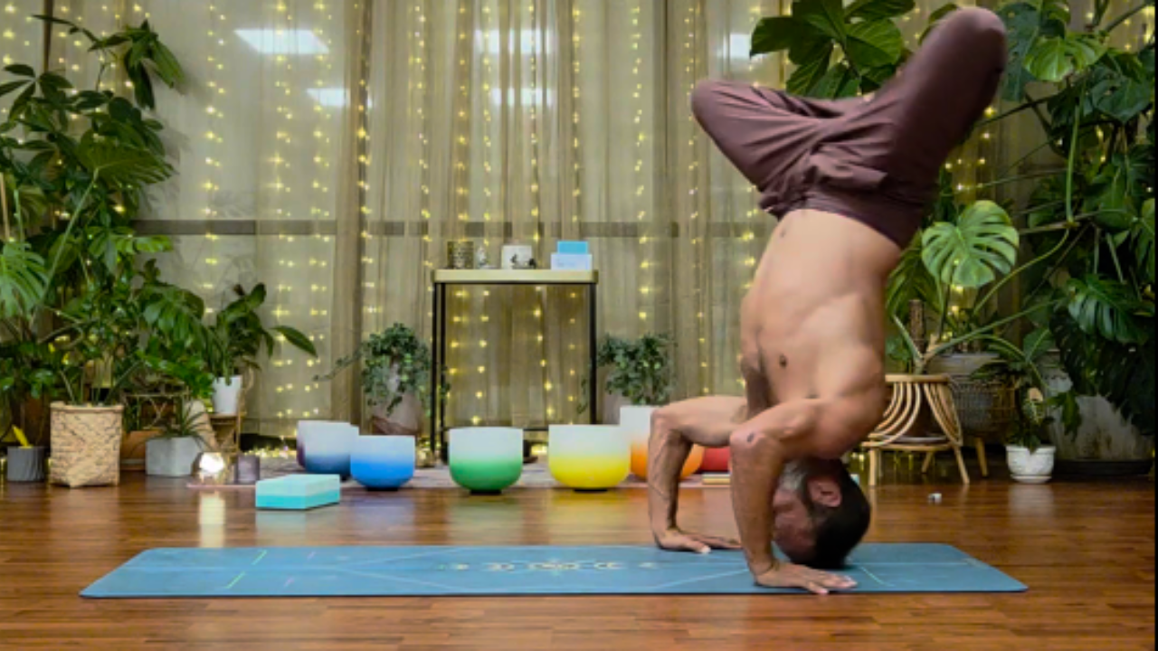 Bodyweight balance hold ends in loud head first drop