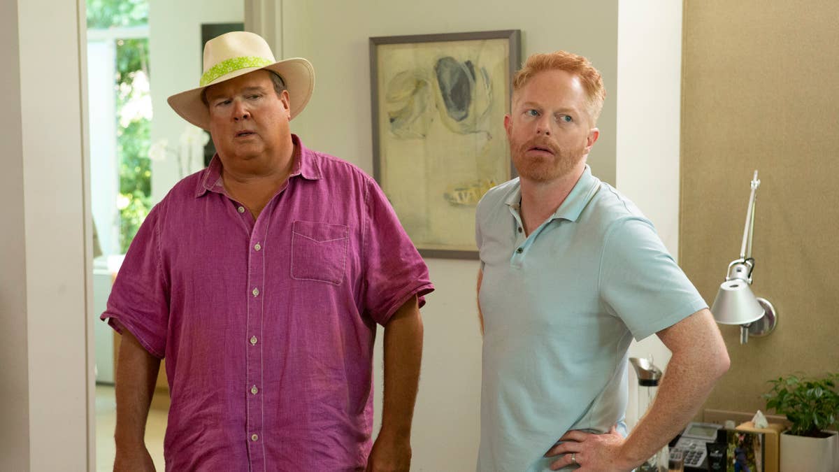 ‘Modern Family’ star Eric Stonestreet shows off weight loss on the red ...