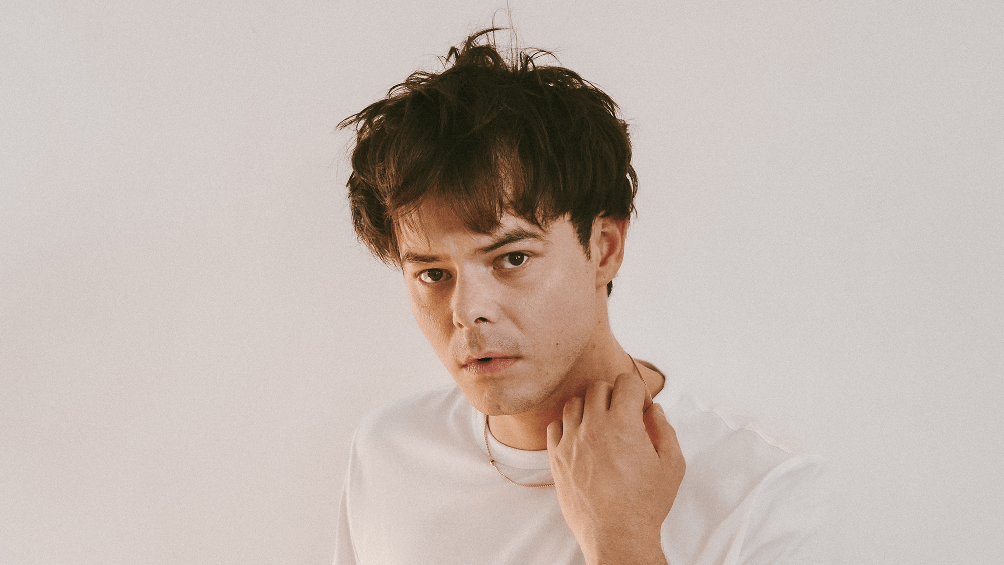 Charlie Heaton on 'Below,' 'Stranger Things,' upcoming 'Peaky Blinders ...