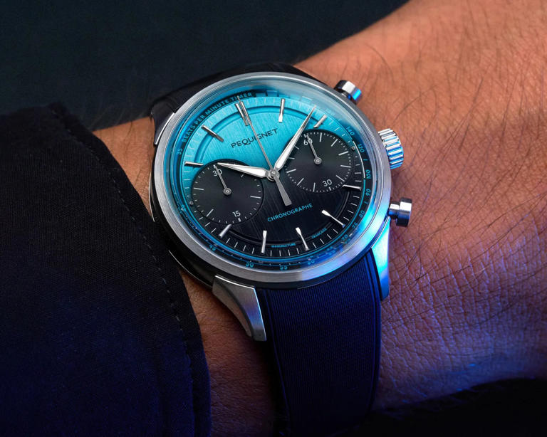 This gorgeous automatic chronograph repurposes a classic feature