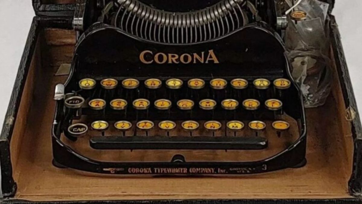 10 Typewriters That Collectors Obsess After