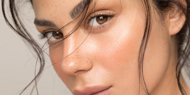The anti-blush blush trend is all about soft definition