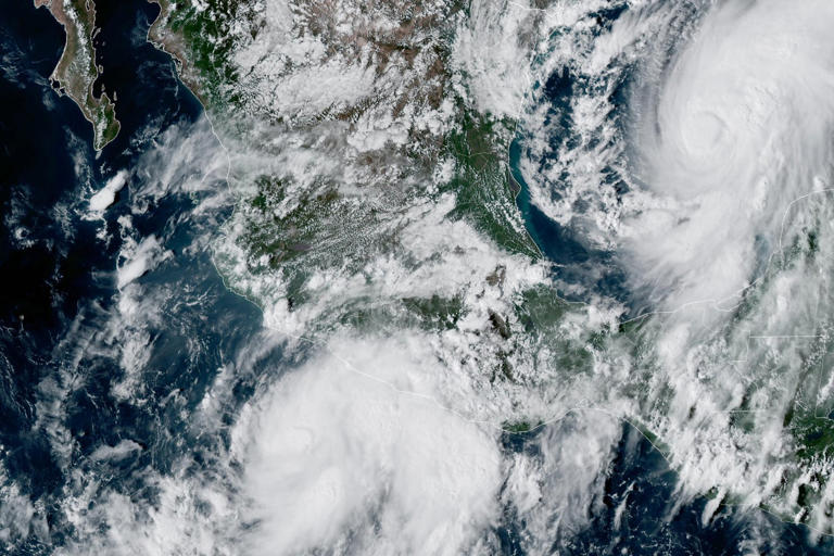 Hurricane Simon update: Storm expected to become category 4