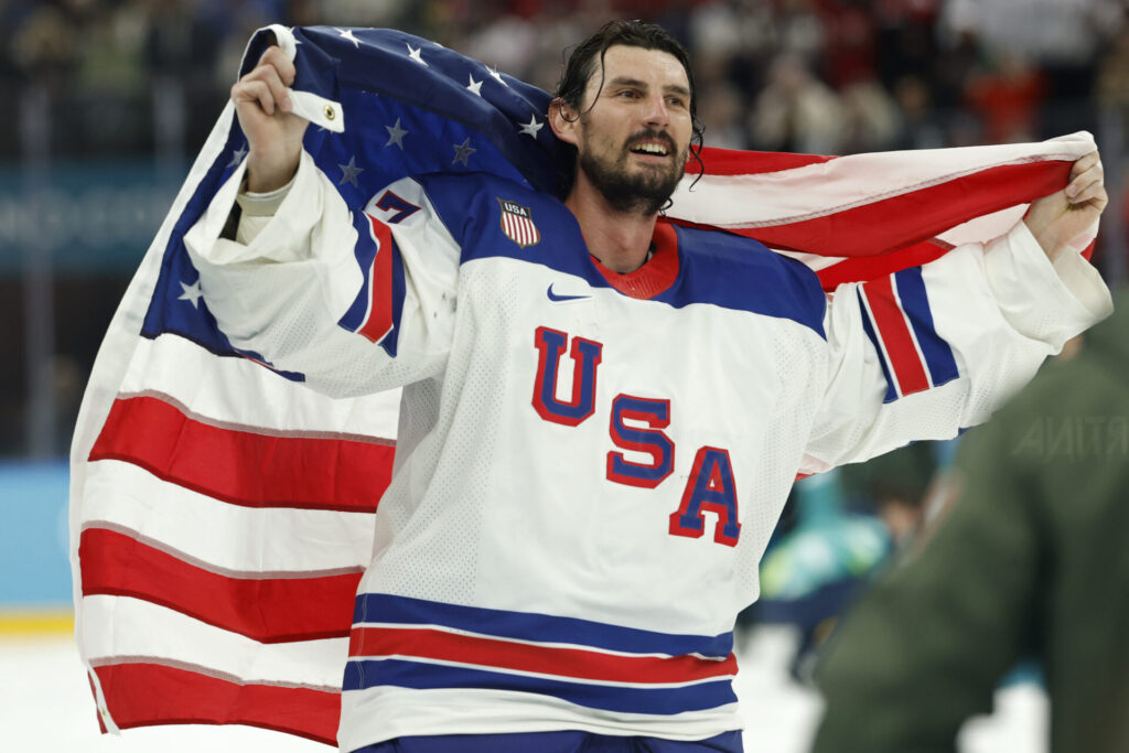 Fan-made website tracks Connor Hellebuyck’s forfeited salary