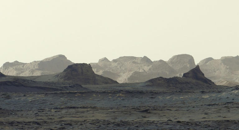 See sunrise on Mars in breathtaking new NASA images as mysterious ...