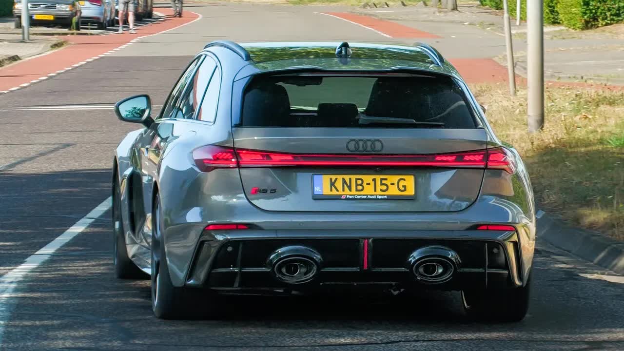 A custom Audi R8 V10 arrived, then the modified RS cars unleashed their ...