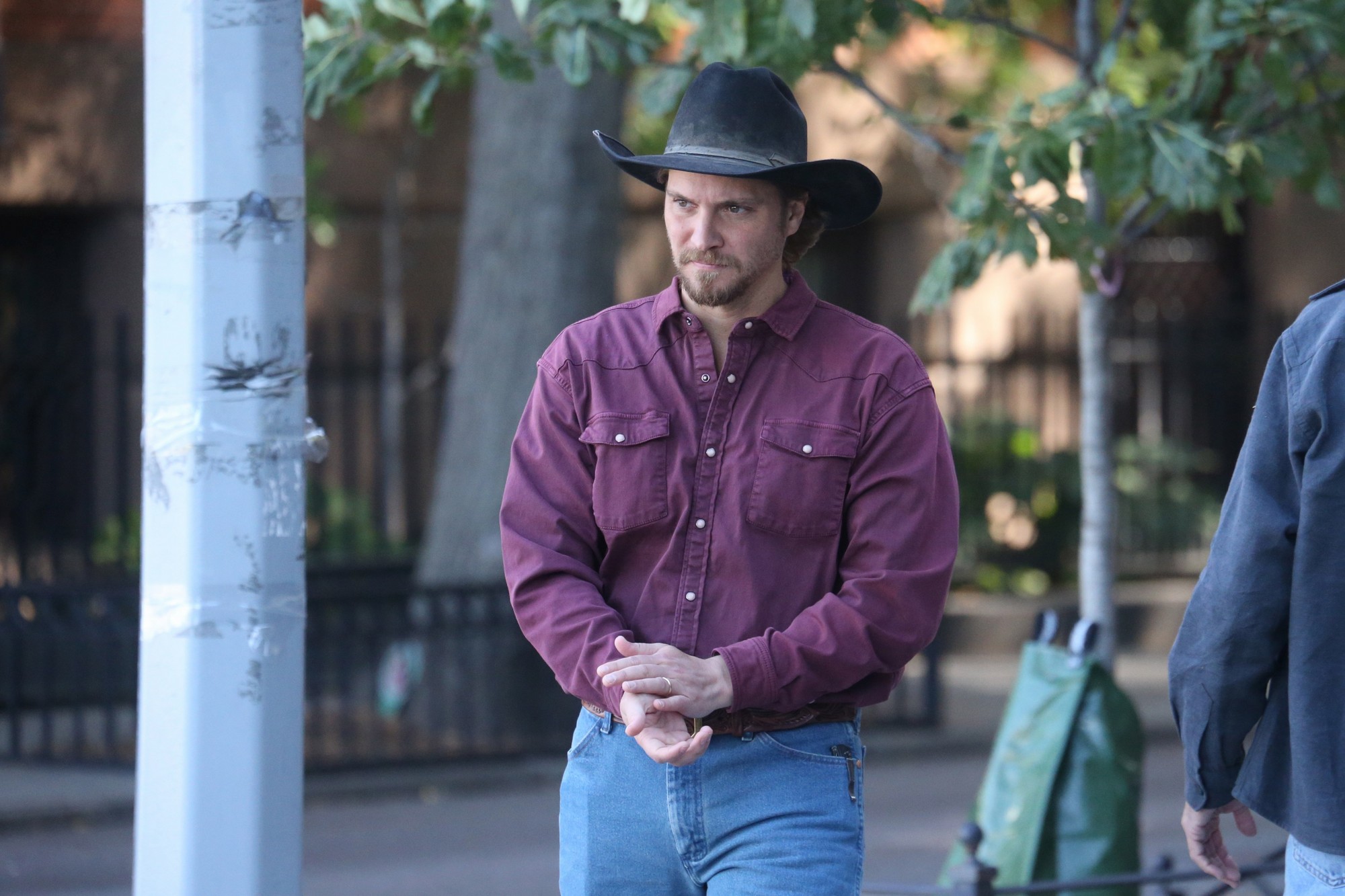 Luke Grimes films fight scenes for ‘Marshals’ season 2 in Brooklyn