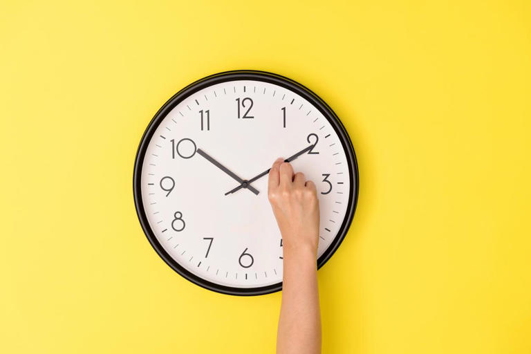 Quando cambia l’ora: come regolare gli orologi