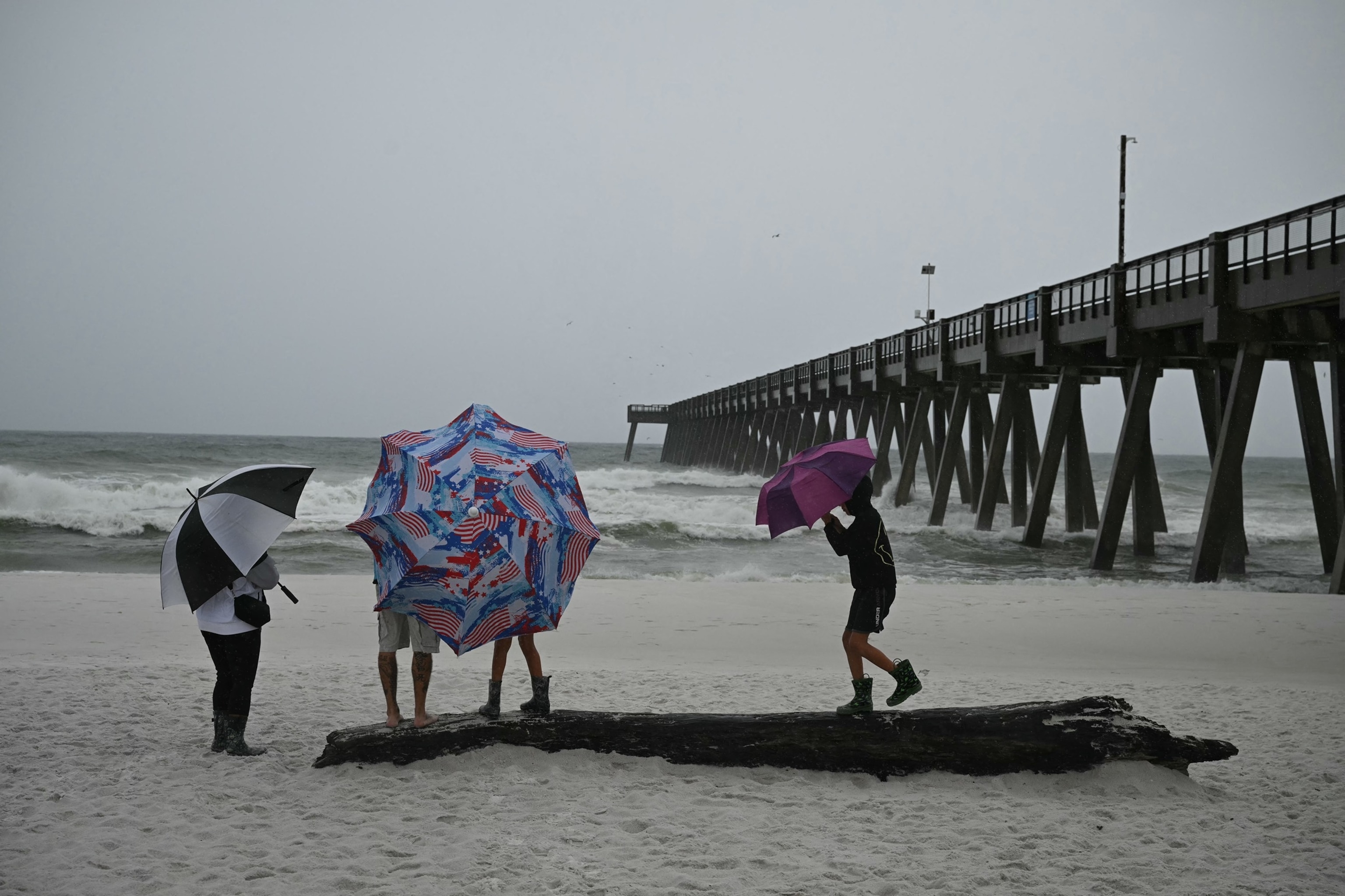 Hurricane Isaias path and tracker: After landfall, storm moves over ...