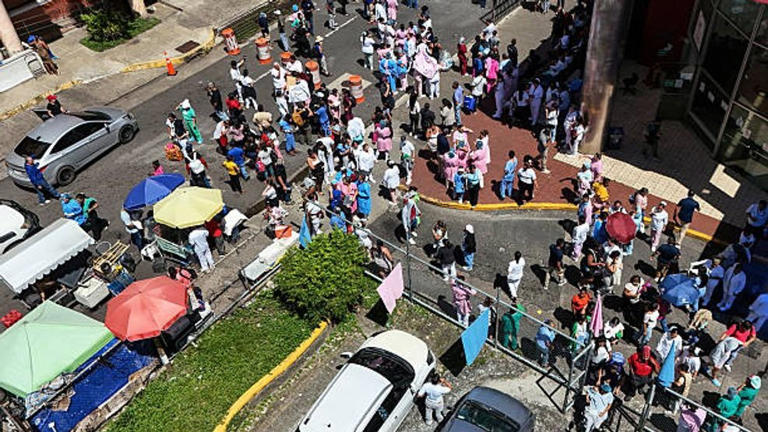 Magnitude 7.6 earthquake shakes Panama, prompts tsunami warning