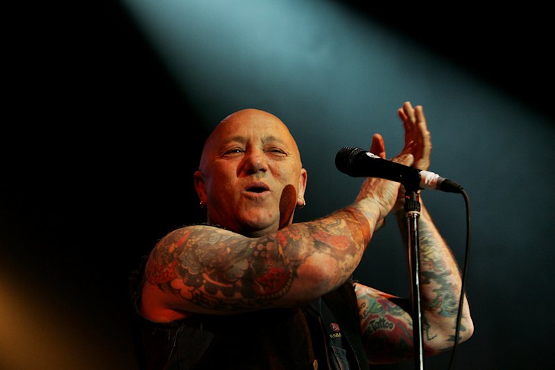 Not a dry eye in the room: Angry Anderson laid to rest in emotional ...