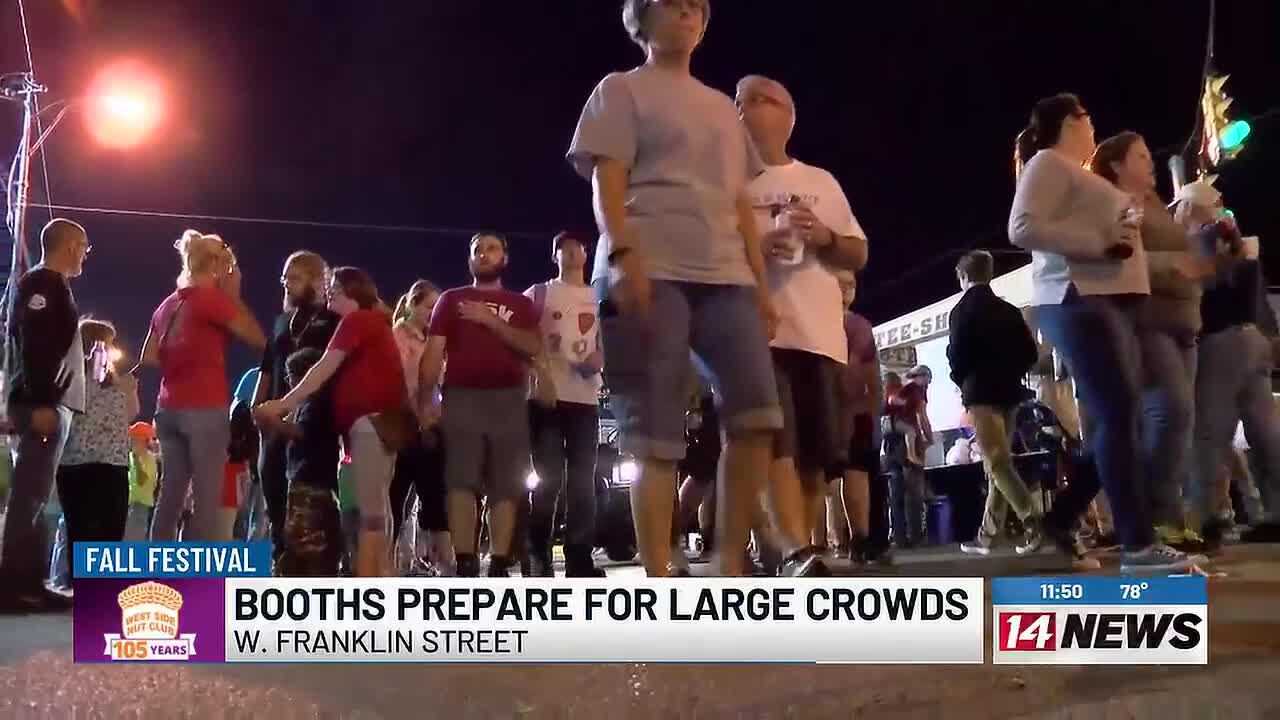 Booths prepare for Fall Festival’s busiest days