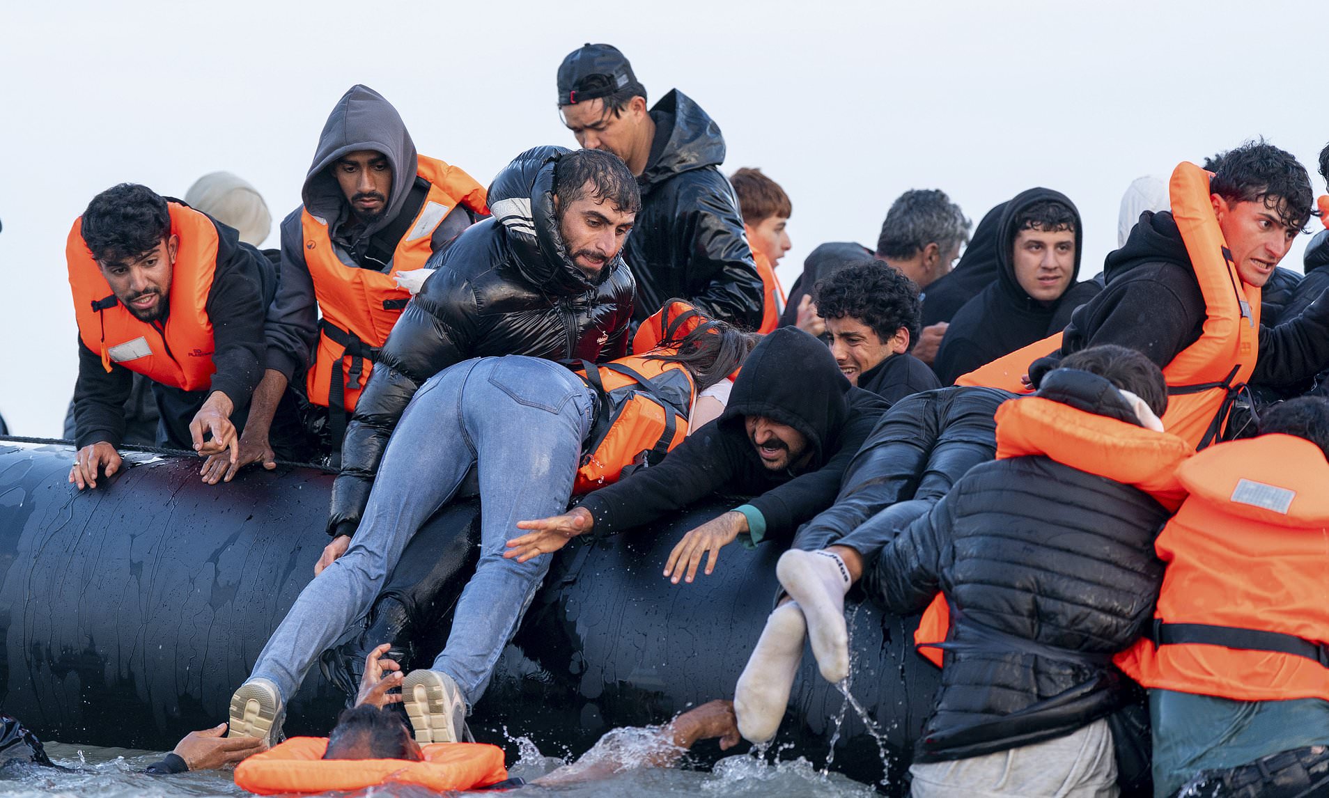 Asylum seekers buying sick notes online to dodge Home Office interviews
