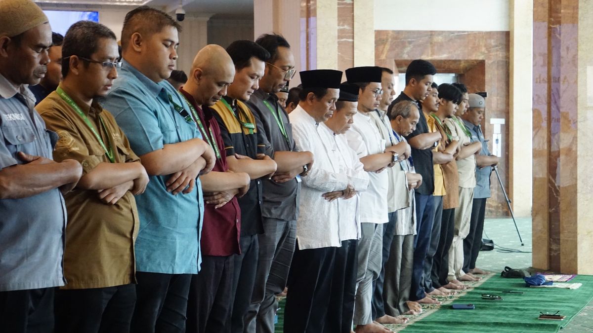 Salat berjamaah hari Jumat, kesalahan makmum ini kerap terjadi tanpa ...
