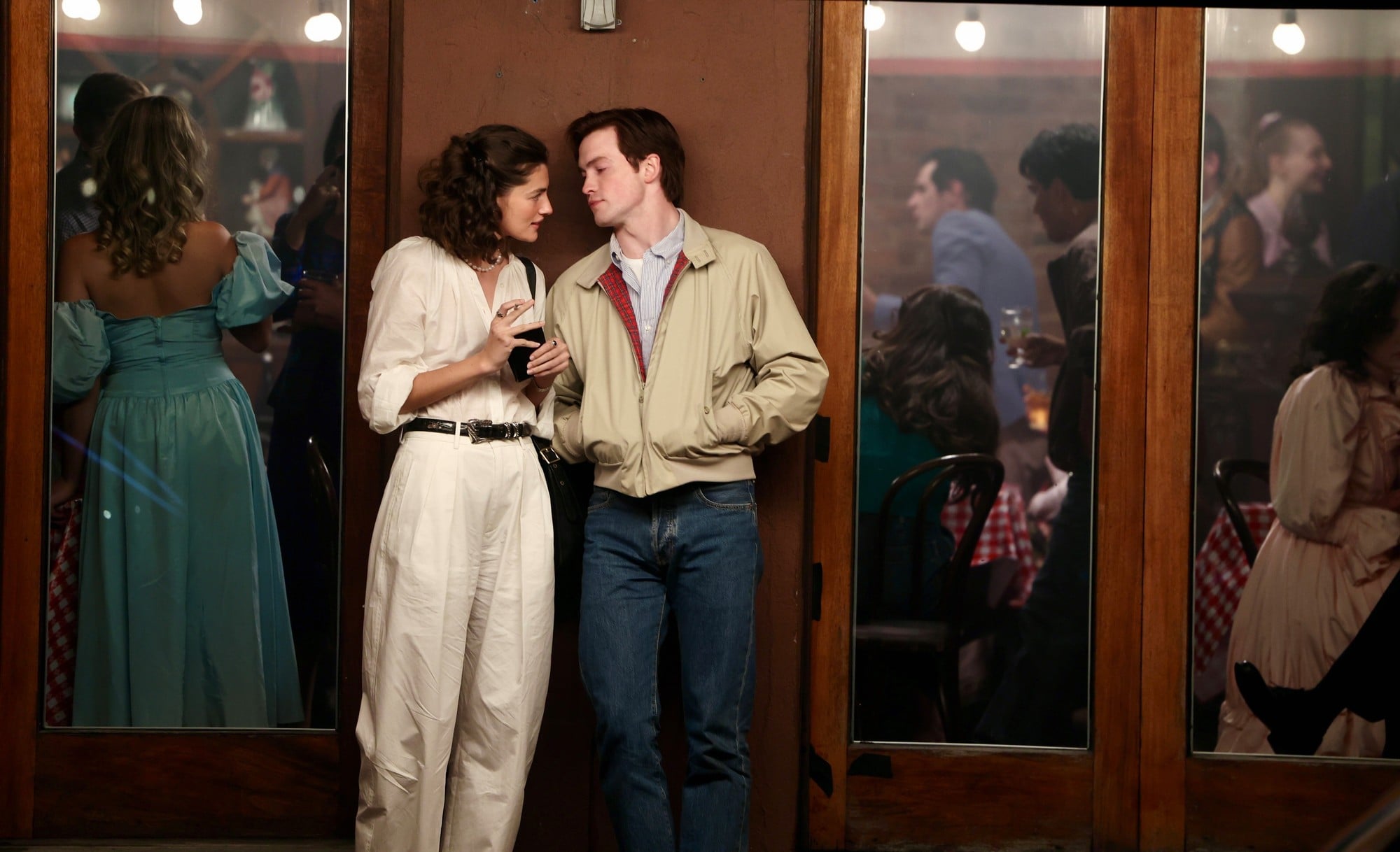 Kit Connor & Diana Silvers film late-night scenes for true crime movie ...