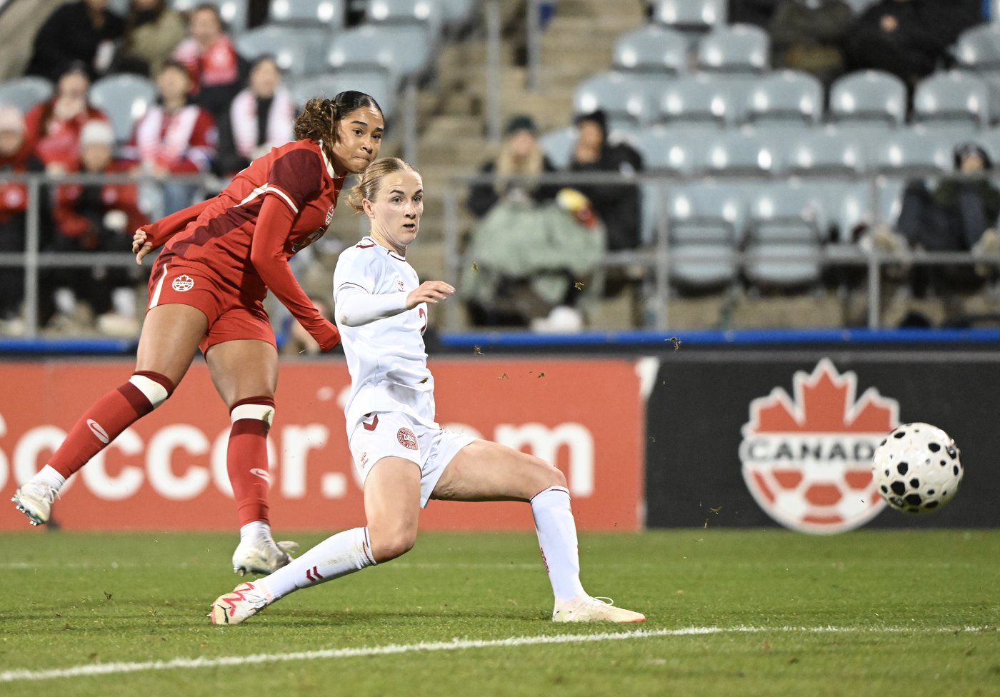 Smith scores late equalizer as Canada salvages 1-1 draw with Denmark
