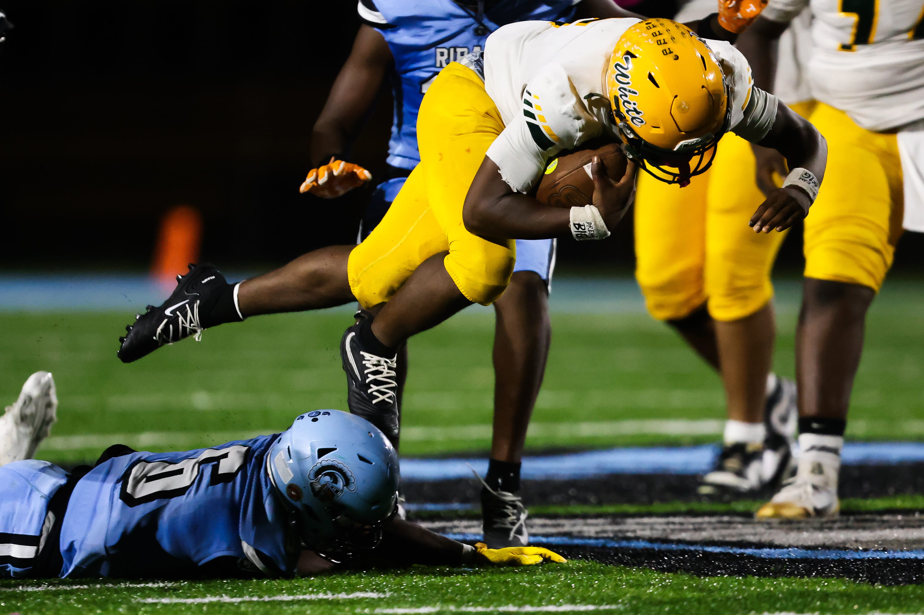 St. Augustine, White, Episcopal win Friday football. Jacksonville scores