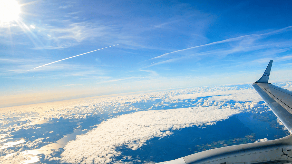 Leaving Amsterdam behind for a view above the clouds (4K)