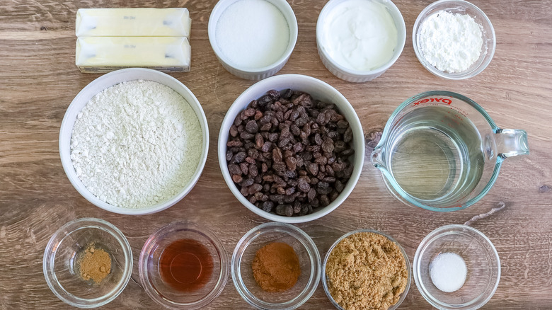 Classic raisin pie recipe