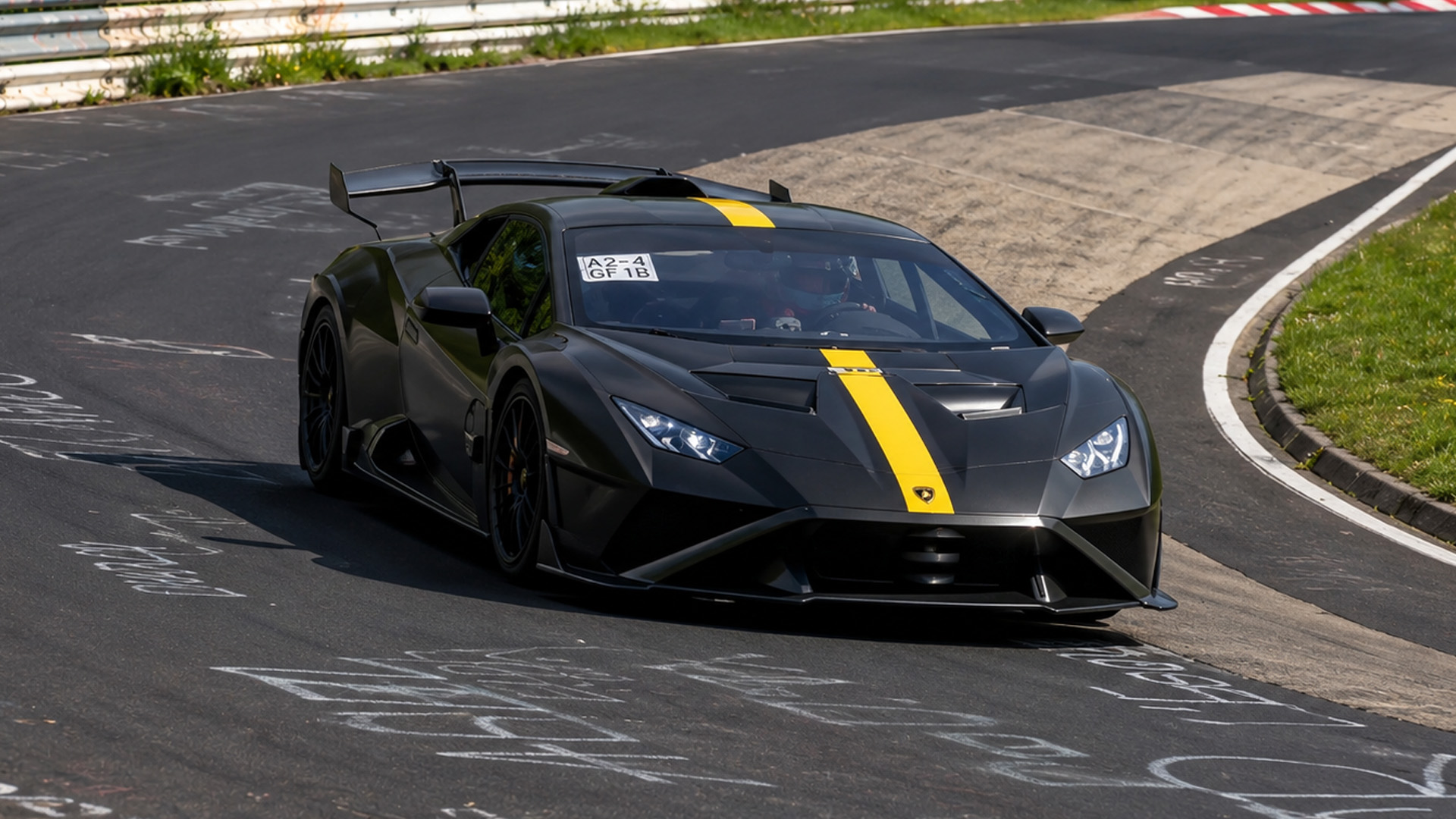Which Nürburgring car delivers the most memorable engine sound?