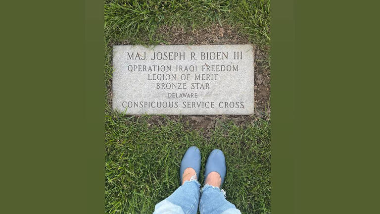 Ashley Biden pays emotional visit to late brother Beau's grave amid dad ...
