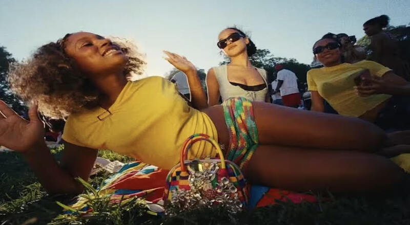 Laila!– “We’ll never be this young again” [VIDEO]