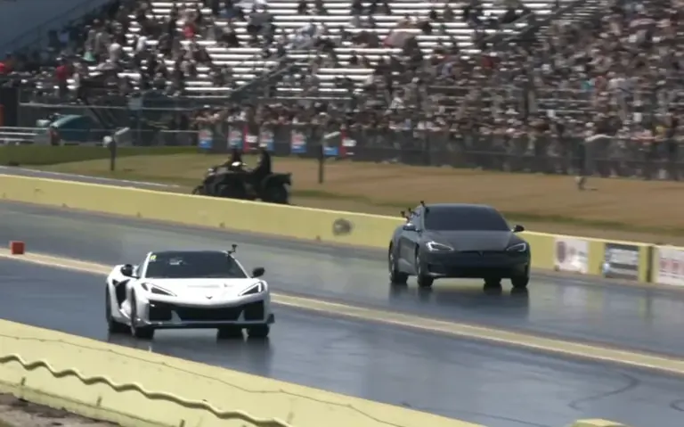 Dodge Viper ACR faces off against a Chevy Corvette Grand Sport and a ...