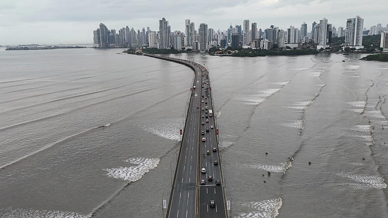 Tsunami threat after 7.6-magnitude earthquake strikes Panama, USGS says