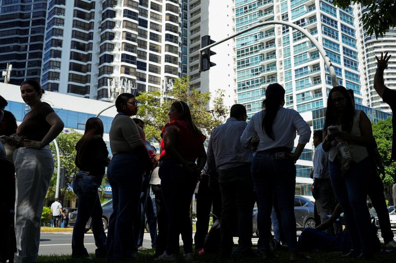 Powerful quake hits Panama, damages homes; canal operations normal