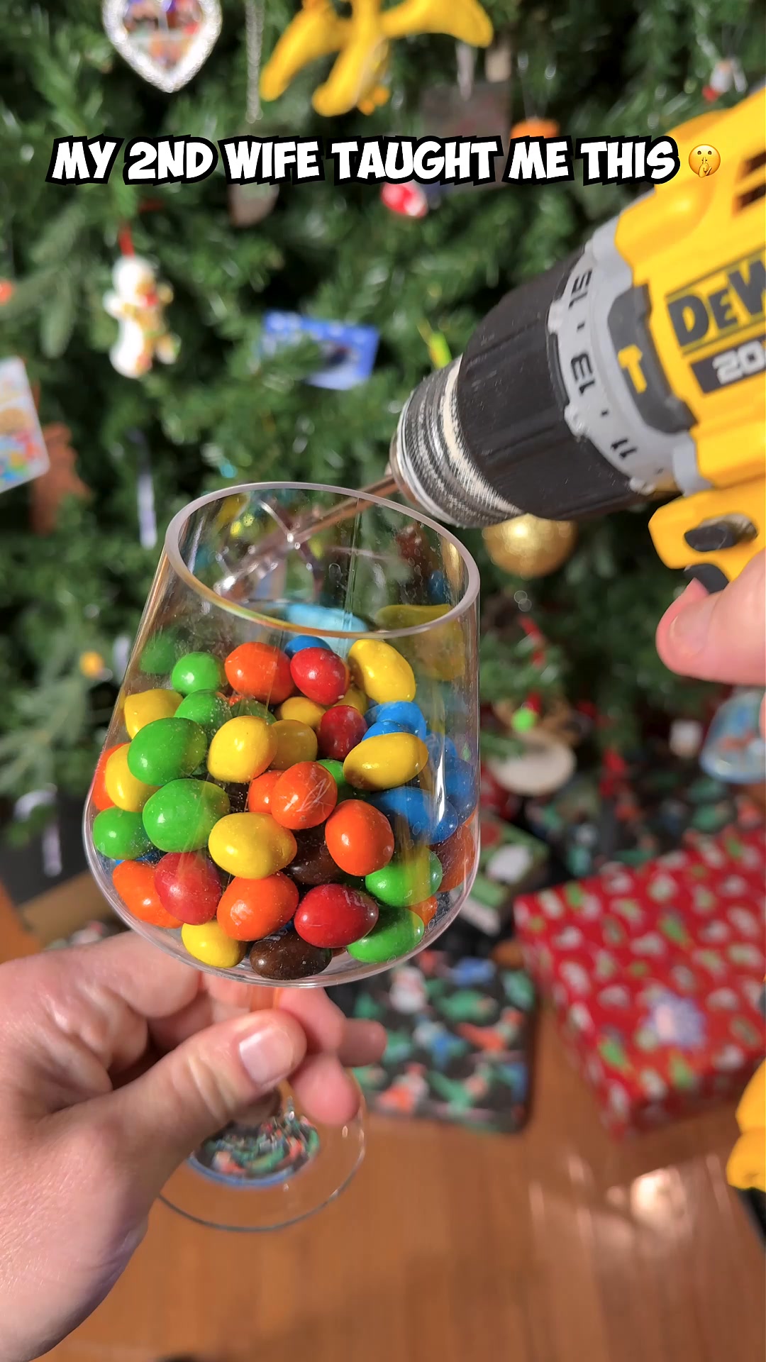 M&M’s hack shared in a quick ASMR clip