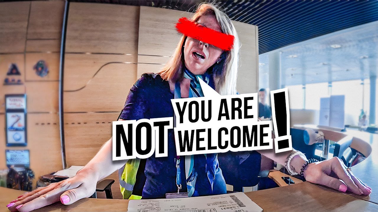 I was kicked out of the Luxair lounge by rude staff!